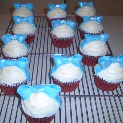 Cupcakes With Bows
