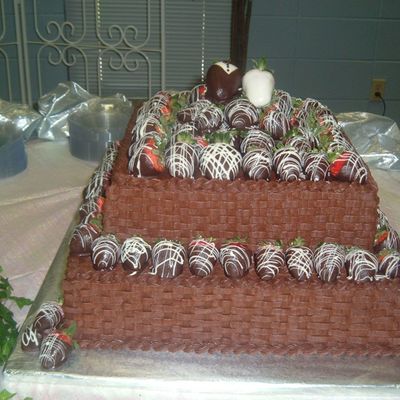 Chocolate Basketweave With Strawberries