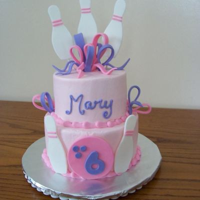 Bowling Cake