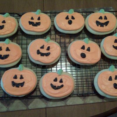 Jack-O-Lantern Cookies