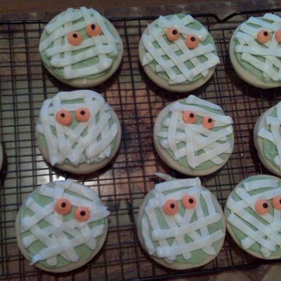 Mummy Cookies