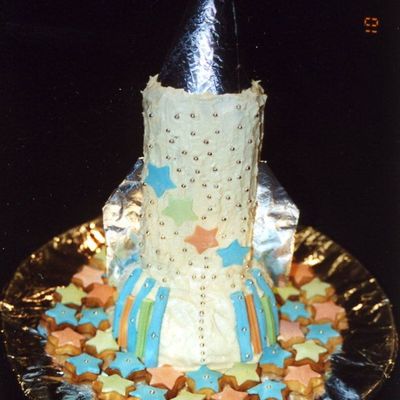 Spaceship / Rocketship Cake