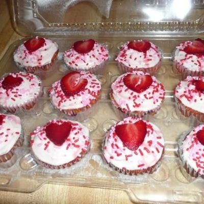 Pretty In Pink Strawberry Cupcakes