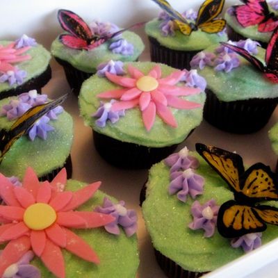 Butterfly & Flower Cupcakes