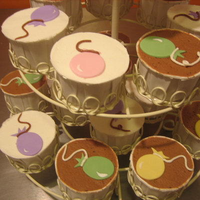 Balloon Cupcakes