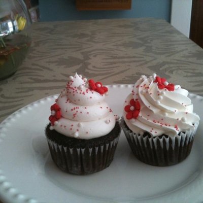 Red & White 2 Year Old Birthday Cupcakes