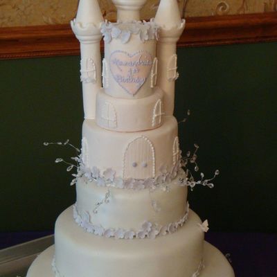 1St Birthday Castle Cake