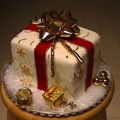 Christmas Present Cake