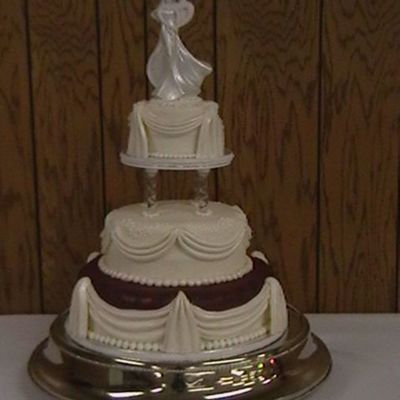 Maroon Black Wedding Cake