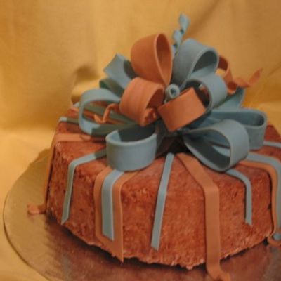 Angel Food Cake With Fondant Bow
