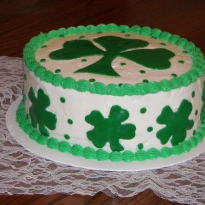 Shamrock Cake!