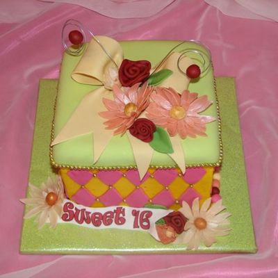 Flower Hat Box - Sweet 16