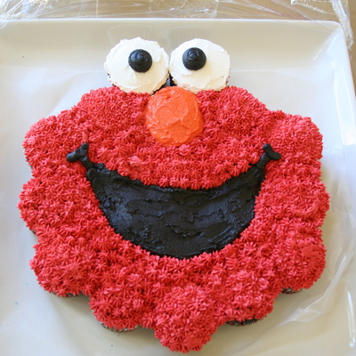 Elmo Cupcake Cake