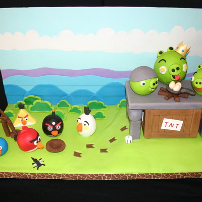 Angry Birds Cake - Poached Eggs