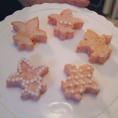 Fleur De Lis Petit Fours