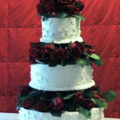 Wedding Cake With Roses