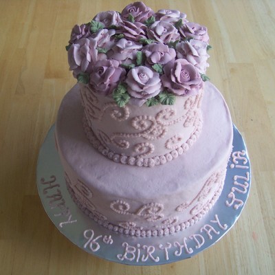 2 Tier Roses Cake