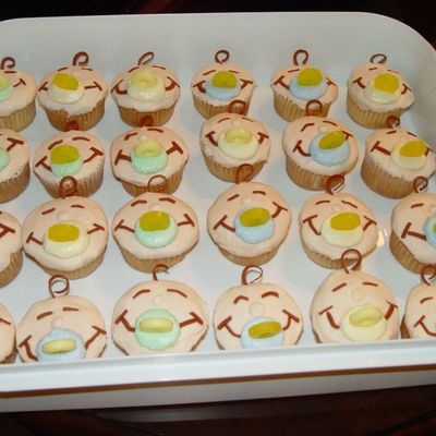 Baby Face Cupcakes