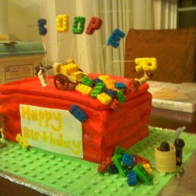 Leggo Cake