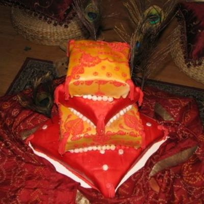 Indian Wedding With Henna Design