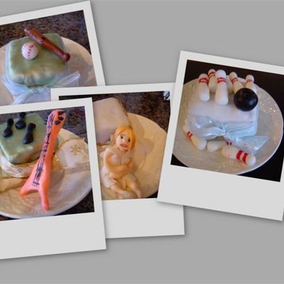 "our Favorite Things" Mini-Cakes