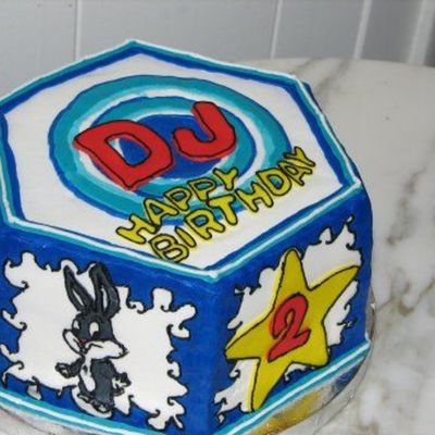 Baby Looney Tunes Cake