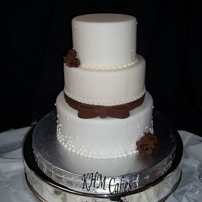 Shades Of Ivory Wedding Cake With Chocolate Accents
