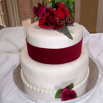 Red Roses And Berries Wedding Cake