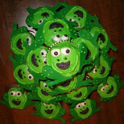 Frog Cupcakes