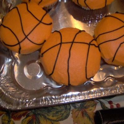 Basketball Cupcakes
