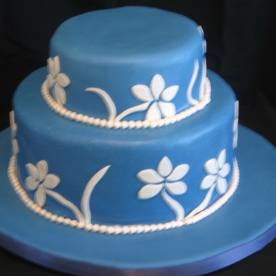 Bluw Edding Cake
