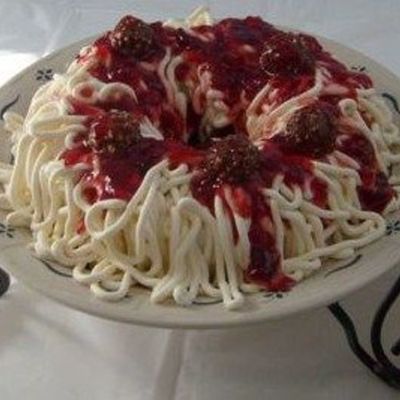 Spaghetti_Cake.jpg