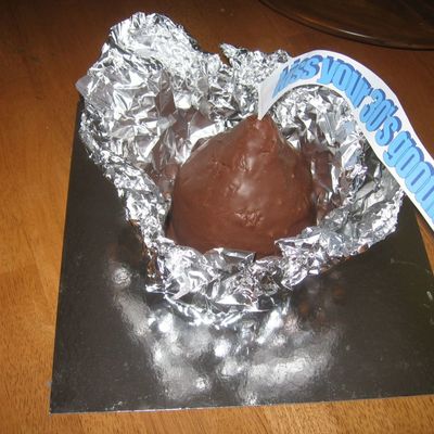 Hershey's Kiss Cake