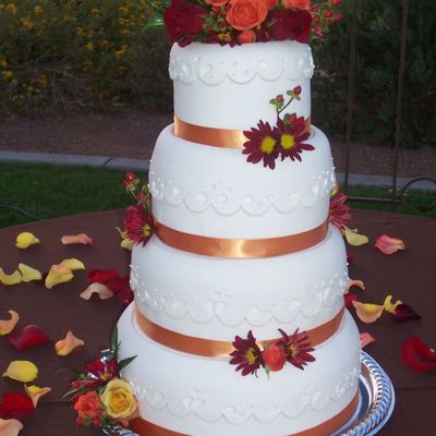 Eyelet Lace Wedding Cake