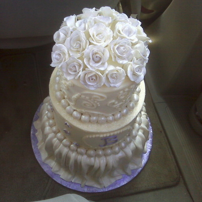 White Roses Wedding Cake