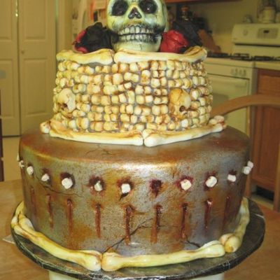 Nin Catacombs Cake