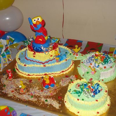 Elmo And His Friends