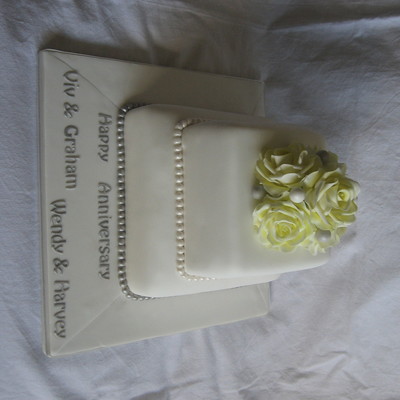 Pearl & Silver Anniversary Cake.