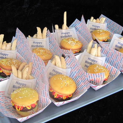 Hamburger Cupcakes With Cookie Fries.