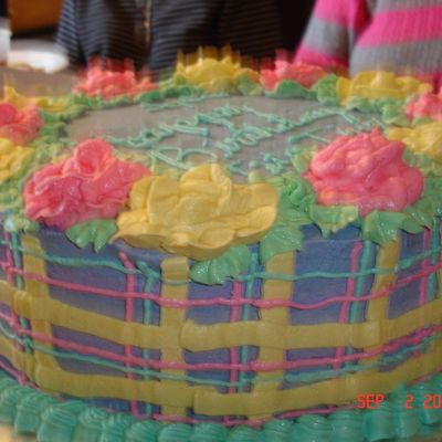 Plaid Cake With Flowers
