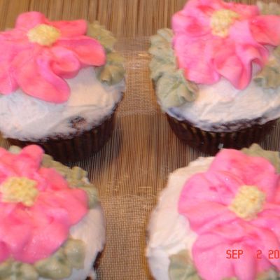 Chocolate Cupcakes With Chocolate-Hazelnut Filling