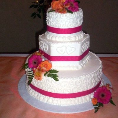 4 Tiered With Gerber Daisies