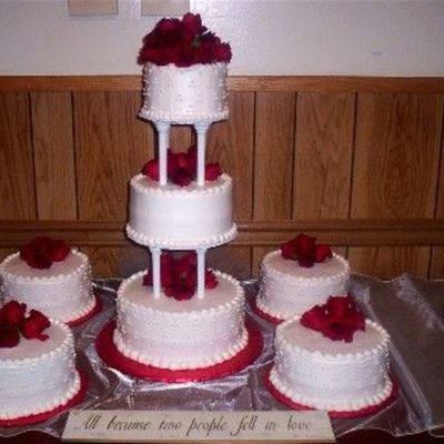 Another Red Rose Cake With Satellites