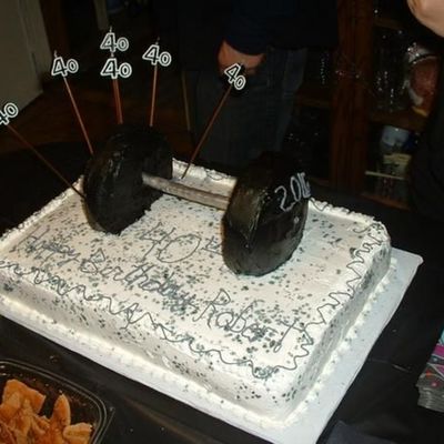 Weightlifting Cake