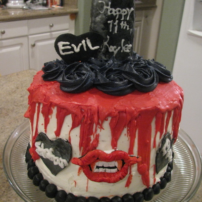 Vampire Diaries Cake