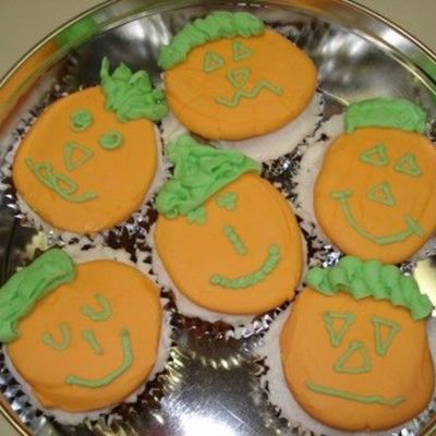 Pumpkin Head Cupcakes