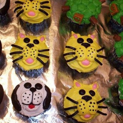 Puppy Kitty Turtle Cupcakes