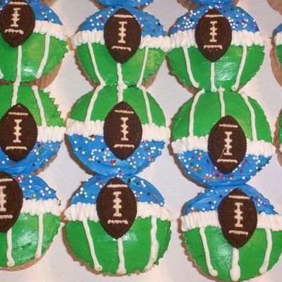 Football Cupcakes