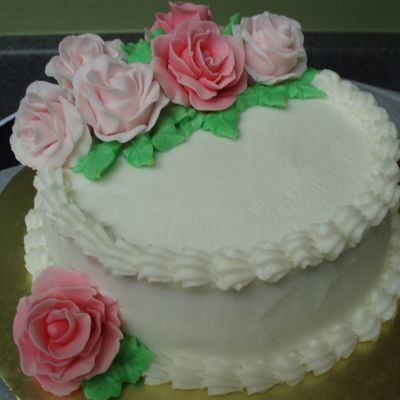 Mini Cake With Fondant Roses