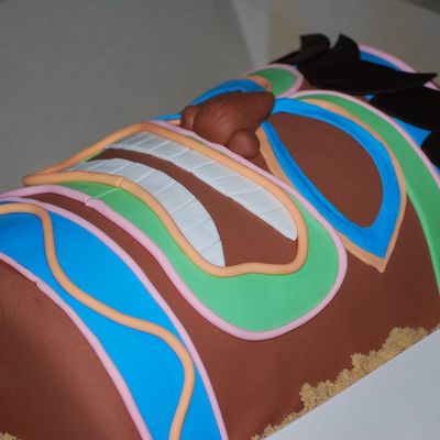 Tiki Cake